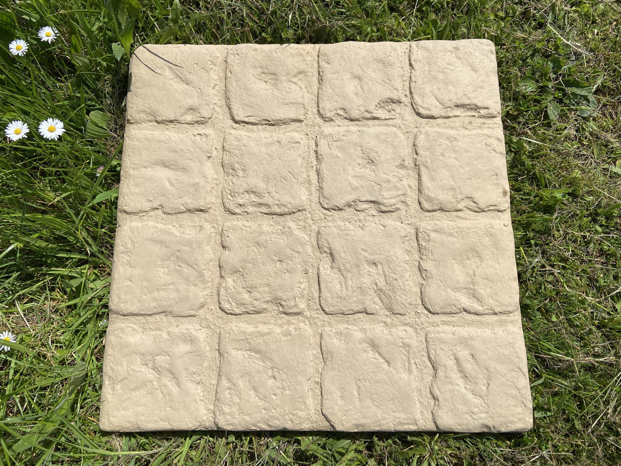 Cobblestones - Buff - on grass 1